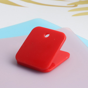 Clips de reliure carrés en plastique haute résistance rouge et blanc, clips à ressort pour usage domestique, vente chaude - Product Image 3