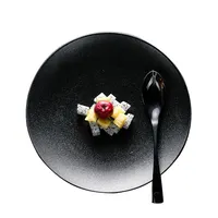 Прочные круглые неглубокие матовые черные керамические тарелки для ресторана