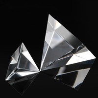 Kleine natürliche polierte Kristall Handwerk 3d Home Decor Zubehör Ägypten kristall klare Dekor Pyramide Plexiglas Würfel Souvenirs