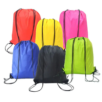 Vente en gros de sac à dos avec cordon de serrage en polyester et nylon avec logo imprimé personnalisé taille Gym Sport coloré tendance Style Vente en gros imperméable