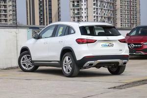<span class=keywords><strong>Mercedes</strong></span>-Benz <span class=keywords><strong>GLA</strong></span> 180 2021, 5 Puertas, 5 Asientos, SUV de Lujo, Gran Espacio, Bajo Kilometraje, Volante a la Izquierda, Techo Solar, Disponible en Fábrica - Product Image 5