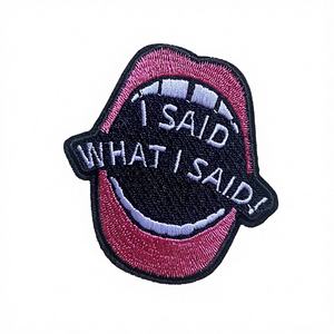 Nouvelle Écusson Décoratif Personnalisé Thermocollant en Chenille et Résine Brodé Motif Grande Bouche et Buste - Product Image 3