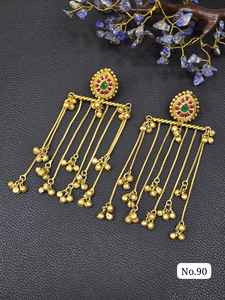 ที่มีคุณภาพดีที่สุดที่มีคลาสต่างหูยาวชุบทองสำหรับงานเลี้ยงงานแต่งงานและฟังก์ชั่นสวมใส่คอลเลกชันสำหรับผู้หญิง - Product Image 5