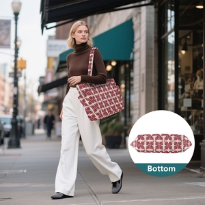 กระเป๋าถือลายควิลท์ฮาวายแบบอูลู ทำจากโพลีเอสเตอร์ทนทาน กระเป๋าสะพายไหล่สำหรับผู้หญิง กระเป๋าใส่แล็ปท็อปสำหรับเดินทาง กระเป๋าโท้ทแบบสั่งทำพิเศษพร้อมช่องใส่ของด้านข้าง - Product Image 6