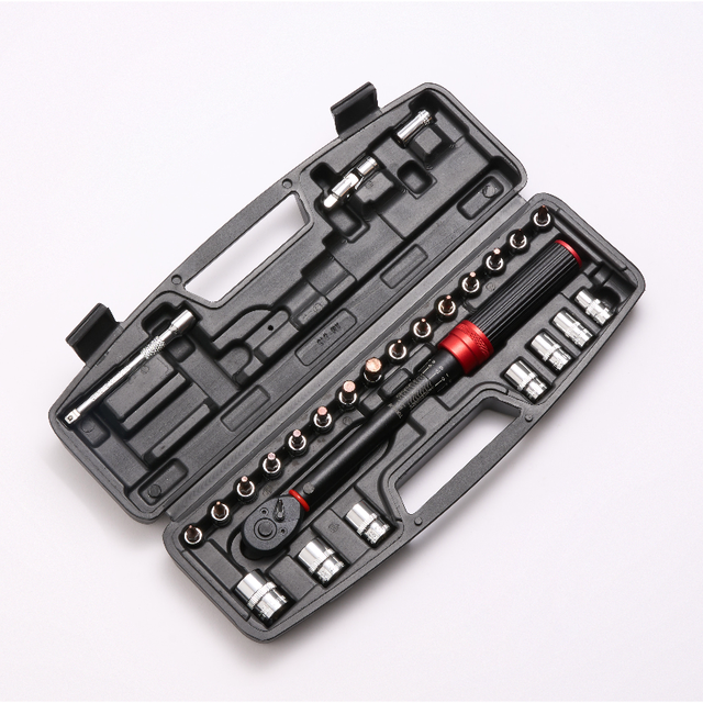 Universal Socket Wrench Ratchet Torque Wrench Set Multipurpose for Household Maintenance and Auto Repair