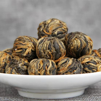 Eenvoudige verpakking cadeaudoos Verfrissend en anti-vermoeidheid Golden Yunnan Dianhong Dragon Balls