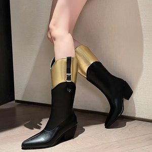 Botas de tacón de cuña grueso con punta en pico y diseño patchwork para mujer, talla grande 46, estilo vaquero con hebilla en la parte superior y hasta la rodilla - Product Image 5