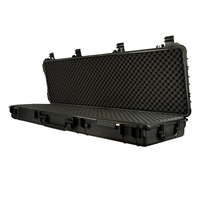 Étui rigide long noir étanche IP67 avec intérieur en mousse prédécoupée personnalisable pour un rangement sécurisé et une utilisation en voyage 6064