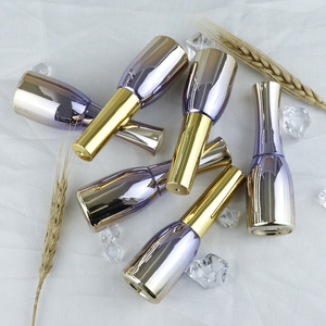 Bouteille de vernis à ongles en gel <span class=keywords><strong>champagne</strong></span> violet de <span class=keywords><strong>luxe</strong></span> de 10ml bouteille de vernis à ongles vide en verre métallique personnalisée - Product Image 1