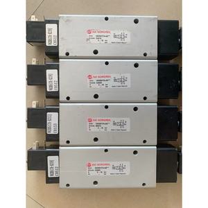 Bobine solénoïde V63D517A-A2 5/2 voies, pièces pneumatiques série V63 - Product Image 1