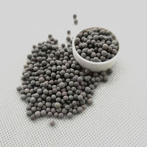 2,5-3,5mm <span class=keywords><strong>paladio</strong></span> sobre alúmina bola catalizador químico auxiliar esférico hidrotratamiento metal precioso PD AL2O3 catalizador - Product Image 1