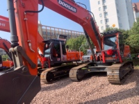 Excavatrice d'occasion DOOSAN DX340LC-9C, directement de l'usine, économique et prête à l'exportation