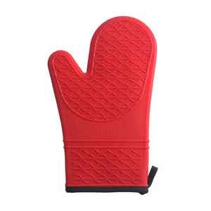 Gants de four longs en silicone résistants à la chaleur, à rayures ondulées, noirs, pour une utilisation en cuisine - Product Image 4