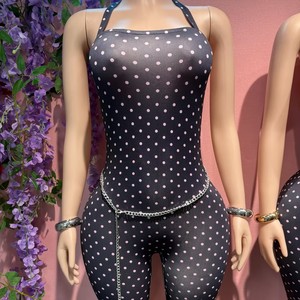Tute intere da donna alla moda con stampa a pois, senza maniche, con scollo all'americana, allacciatura e effetto snellente - Product Image 3
