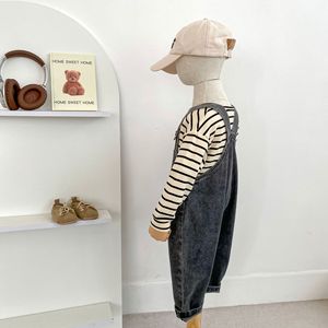 ملابس أطفال OEM ODM لخريف: طقم بناتي وأولادي كلي وكنزة من قطعتين - Product Image 3