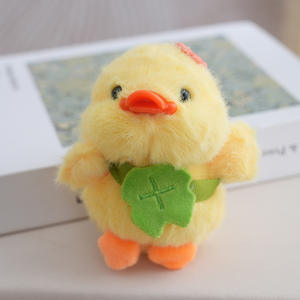 Porte-clés en peluche canard mignon avec fleur au crochet, pendentif jouet en peluche 3D doux et moelleux, breloque de sac, peluches - Product Image 5