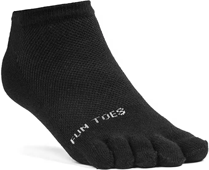 Custom Wholesale Men's black Mini Crew Coolmax Five Finger Injinjii Toe socks