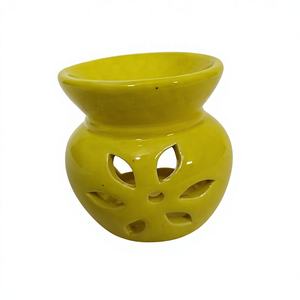 Brûleurs d'huiles aromatiques en céramique LAXMANS COB-005 8 cm de haut - Product Image 1