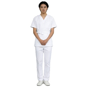 Conjuntos de Uniformes Médicos Clásicos y Elegantes con Cuello en V y Manga Corta, Transpirables y Cómodos para Uso Hospitalario, Personalizables para Fisioterapeutas - Product Image 4