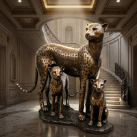 Statue personnalisée en bronze moulé à la cire perdue, famille de guépards sur mesure, mère avec deux jeunes, sculpture de faune, mascotte pour la Fête Nationale
