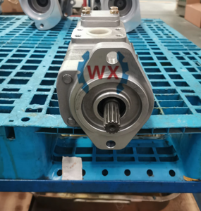 مضخة تروس هيدروليكية صغيرة متطورة بتقنية جديدة OEM 23B-60-11102 للجرافات GD605/GD623/GD611/GD621/GD505/GD521 عالية الأداء - Product Image 3