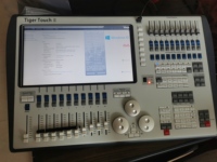 Pro Tiger Touch II V18 Dmx Controller 16 Port Pengontrol Pencahayaan Panggung untuk Klub Malam Pesta Pernikahan
