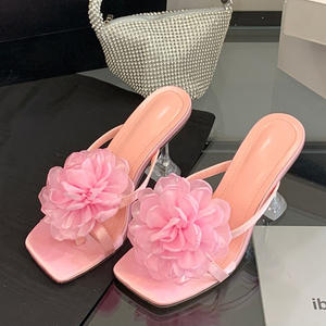 Sandales à talons chaton hauts pour femme, style mules en satin, à bout ouvert, avec fleur sur le devant, pour l'été - Product Image 6