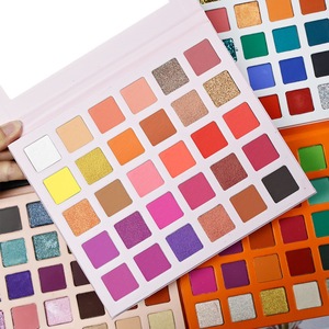 Palette Ombretti 30 Colori ad Alta Pigmentazione e Lunga Durata, Etichetta Privata, Formato Quadrato - Product Image 3