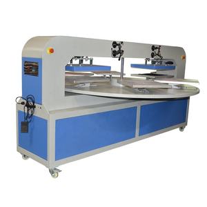 Máquina de prensado térmico de 2 cabezales y 6 estaciones con doble calentador, carusel automático giratorio para camisetas - Product Image 1