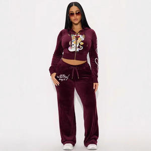 Setelan Olahraga Wanita 2 Potong, Hoodie Beludru dengan Bordir Logo Custom, Celana Jogger Kasual - Product Image 5