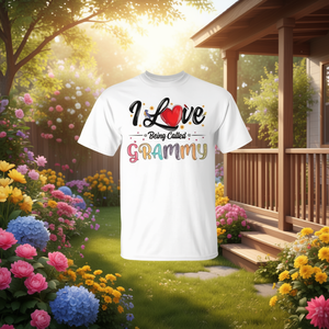 T-shirt « J'aime être appelée Grammy » pour femme, cadeau pour la fête des mères - Product Image 2