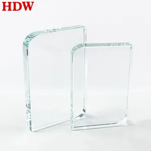 Wholesale China Blank 3d Laser Engraved Souvenir Gift Crystal Glass Cube Trophy For Custom Crystal Photo Frame Wedding Favors