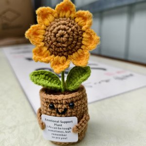 Cadeaux inspirants de Noël, peluche de soutien émotionnel, jouets en peluche tricotés, fleurs positives faites à la main, tournesol au crochet - Product Image 1