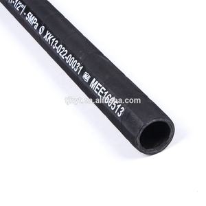 큰 직경 뜨거운 기름 유연한 <span class=keywords><strong>1.5</strong></span> 인치 연료 블랙 SAE R1 유압 호스 - Product Image 4