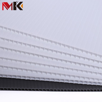 Panneau en plastique souple imperméable de 18x24 panneaux Protection en plastique à double paroi Feuille de toiture ondulée en PP
