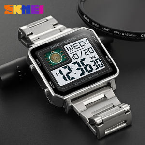 Reloj Digital SKMEI 2033 de Alta Calidad para Caballero, Correa de Acero Inoxidable Triangular, Resistente al Agua, con Calendario, Estilo Ejecutivo - Product Image 3