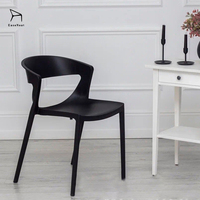 Ensemble de table à manger en plastique empilable EaseNeat, économique, avec 6 chaises, idéal pour la famille, la cuisine, le café, le centre commercial, le bar, confort moderne