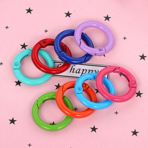 Hebilla de anillo de resorte metálica de colores pastel para accesorio de cadena de bolso DIY, diseño de apertura de 30 mm - Product Image 1