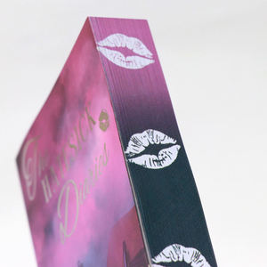 Fabricante de Libros de Tapa Blanda, Impresión Personalizada con Bordes Pintados, Dorados y con Patrones - Product Image 4