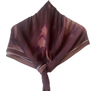 Nuevo Pañuelo Cuadrado Plisado con Degradado de Color, Cómodo, de Algodón, Estilo Ombre, Suave, para Mujer, Velo Musulmán, Elegante, Informal, Hijab - Product Image 4