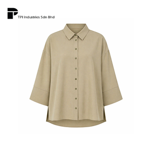 Chemisier pour femme à épaules tombantes, olive chiné, coupe asymétrique, modeste, avec fente latérale et ouverture boutonnée, fabriqué en Malaisie - Product Image 1
