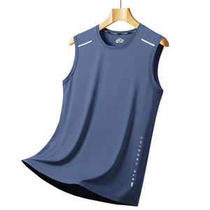 สัมผัสกับสุดยอดความสบายด้วยเสื้อกั๊กผู้ชายที่แห้งเร็วเหมาะสำหรับชุดกีฬาการเดินทางหรือชุดลำลอง - Product Image 4