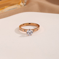 Bijoux en acier inoxydable Bagues de luxe en zircon cubique Bague de mariage pour femme Bague en acier au titane 316 Plaqué or 18 carats Vente en gros