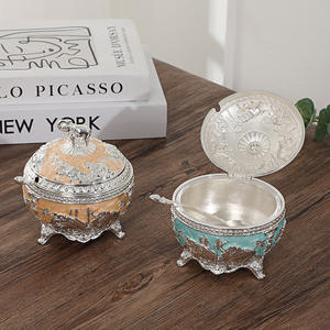 กล่องใส่น้ำตาลสไตล์นอร์ดิกสุดหรู  กล่องเก็บของ  รูปทรงช้างแกะสลักโลหะ  กระปุกใส่เครื่องปรุงพร้อมช้อนสำหรับใช้ในครัวเรือน - Product Image 2