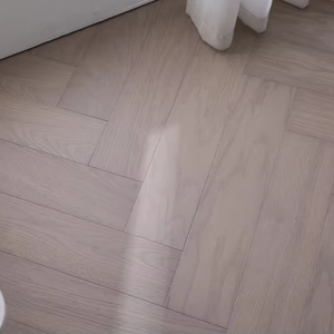 Parquet <span class=keywords><strong>en</strong></span> chêne contrecollé <span class=keywords><strong>EN</strong></span> 13329, qualité AB, 15 mm, insonorisant, pour usage commercial - Product Image 1