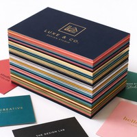 Cartes de visite personnalisées imprimées en couleur, avec bordure dorée, papier couché, impression offset, multi-styles pour clinique vétérinaire et institut de beauté