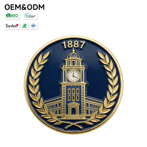 Insignia Retro Personalizada de Aleación de Zinc Esmaltada para Souvenir Universitario, Regalo para <span class=keywords><strong>Alumni</strong></span>, Celebración del Centenario, Insignia de la Torre del Reloj de la Universidad - Product Image 1