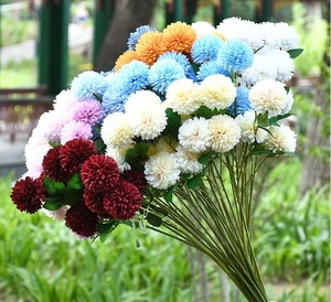 Boule de soie bon marché <span class=keywords><strong>chrysanthème</strong></span> artificiel Ping pong <span class=keywords><strong>chrysanthème</strong></span> pour décoration d'événements de mariage - Product Image 3