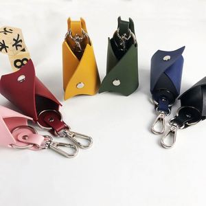 Porte-clés pendentif DIY en cuir PU personnalisé avec logo, multifonctionnel, fait main, pour sac de voiture, en forme de coupe-vent, disponible en plusieurs couleurs - Product Image 3