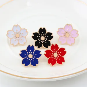 Zoete Kersenbloesem Bloem Broche Japanse Sakura Emaille Pins Rugzak Kraag Knop Revers Pin Badge Vrouwen Sieraden Vrouwelijke Gift